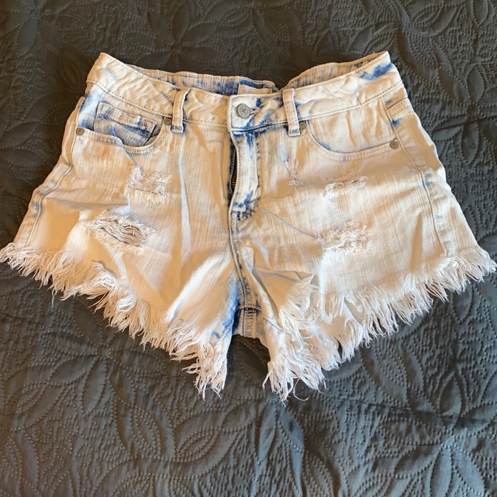 Light wash shorts